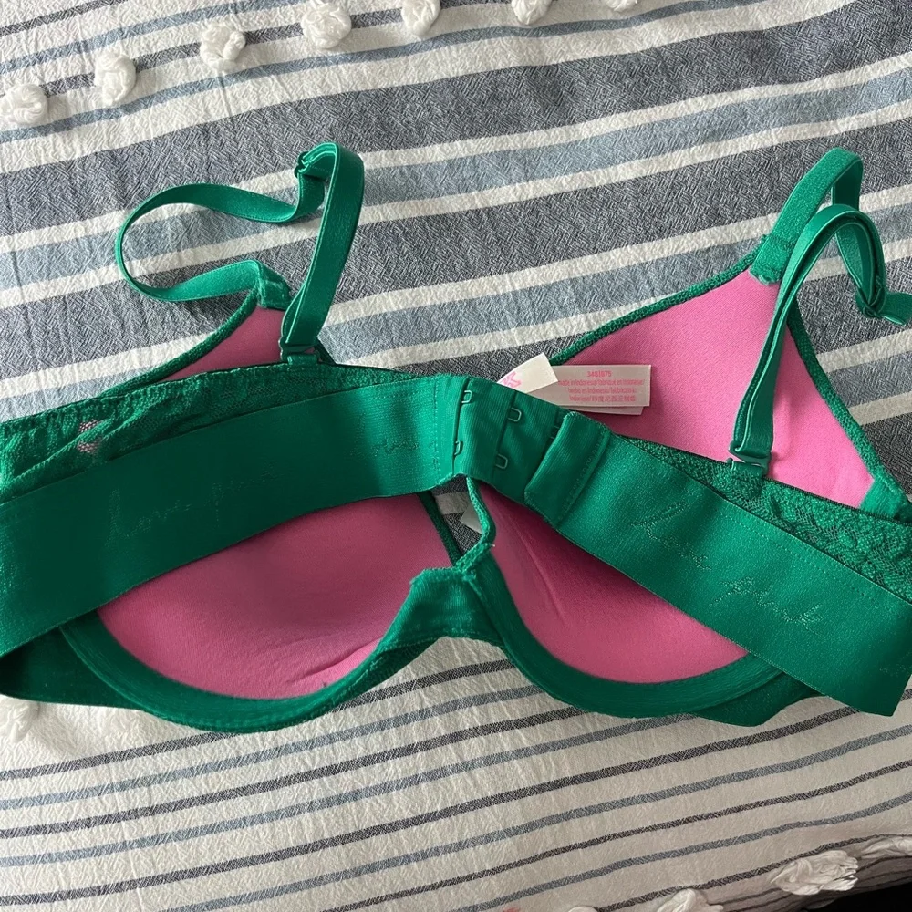 PINK Victoria Secret Wear Everywhere Push Up Bra 34B - Picture 2 of 3